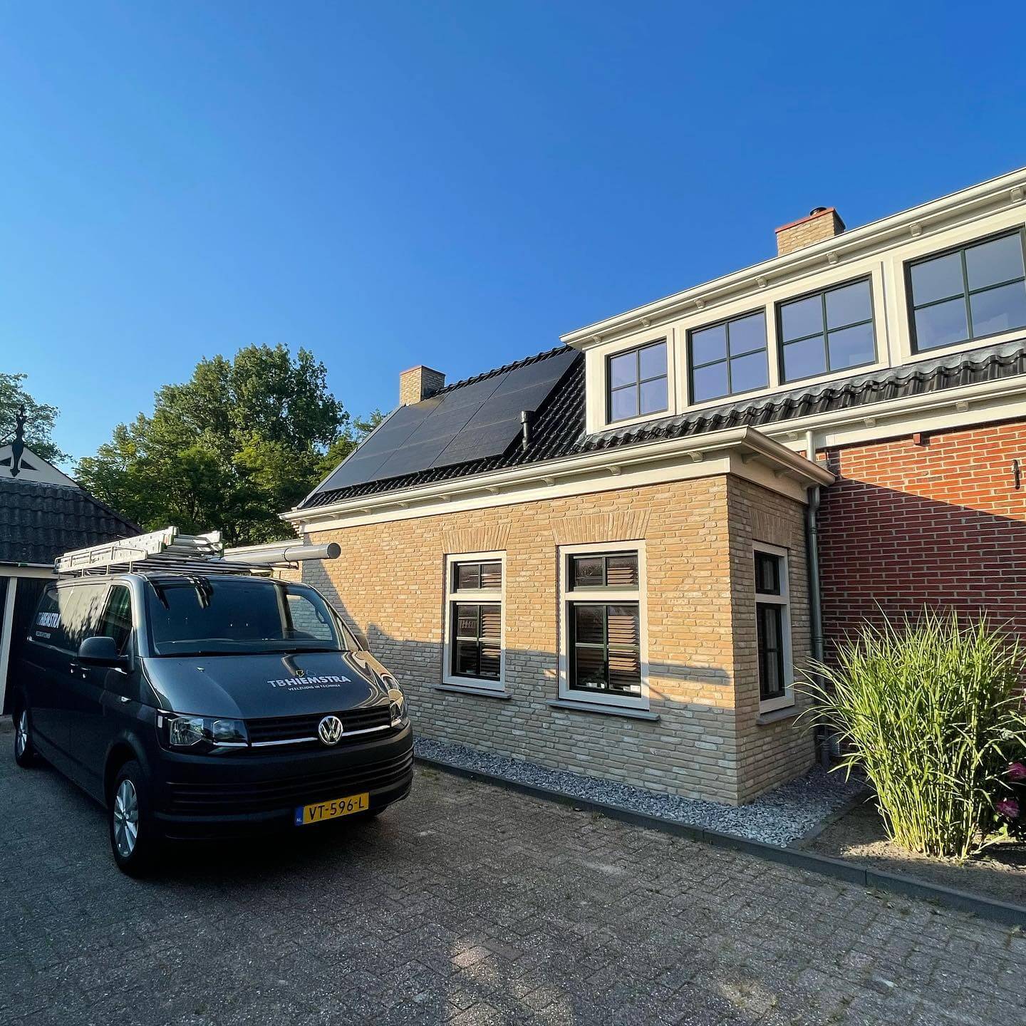 27 zonnepanelen geplaatst, hier ziet u de voorzijde